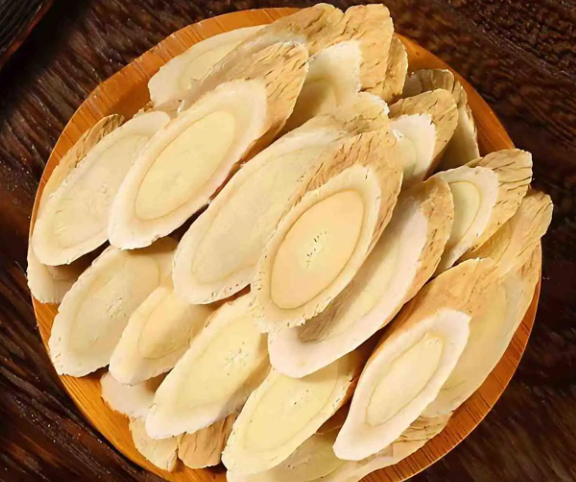 道地原料 + 锁鲜工艺，十大黄芪当归阿胶饮调研解析白皮书